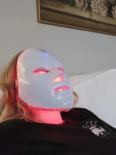 Aveline 7-in-1 LED Face Mask